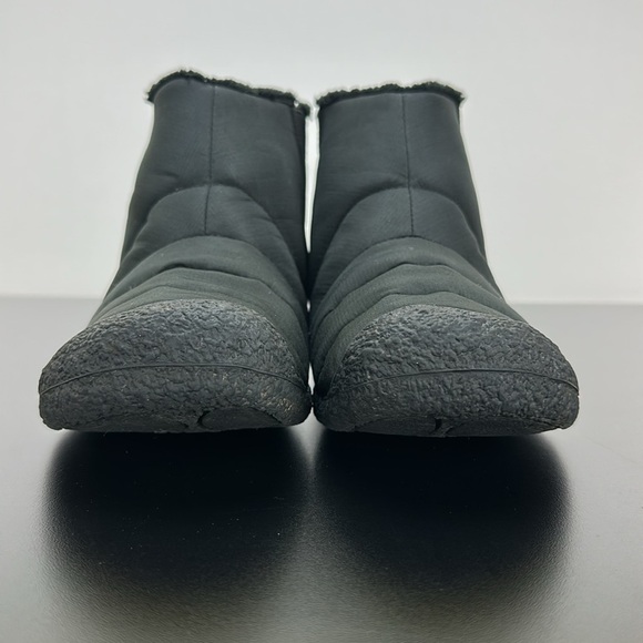 Keen Howser Black Puffer Quilted Pull On Snow Winter Ankle Boots 8 Fur Lined - Picture 2 of 12